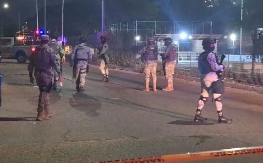 El lugar fue acordonada por la policía. El ataque armado ocurrió en la colonia Morelos.