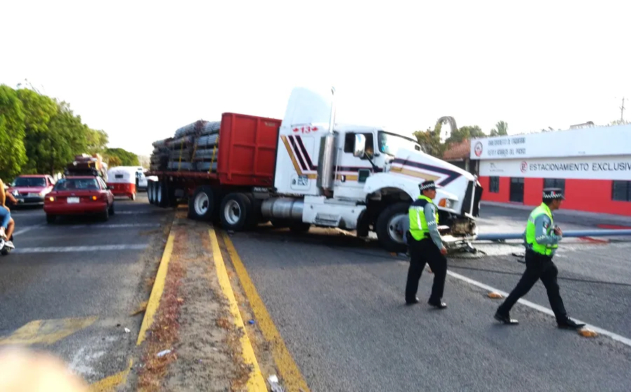 trailero_accidente_tamarindos