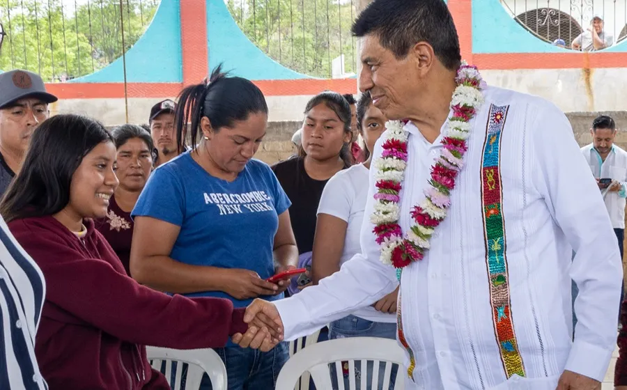 El Mandatario estatal anunció una inversión superior a los 10 millones de pesos para caminos, vivienda y educación. Foto: Cortesía.