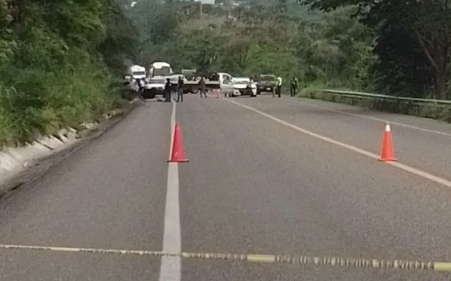 La madruga del viernes, se registró doble homicidio en el tramo carretero Matías Romero-La Ventosa.