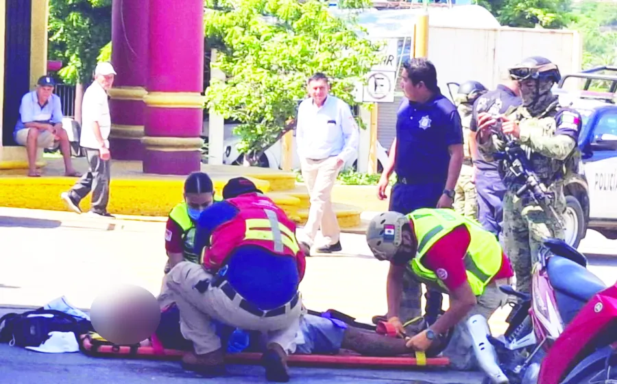 El individuo fue auxiliado por los cuerpos de emergencia. 