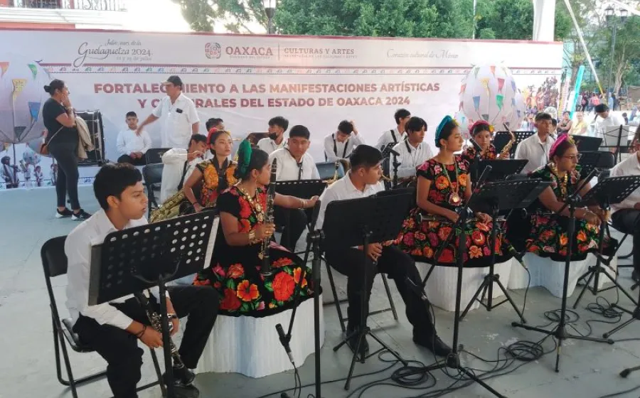 El pasado 4 de julio, la filarmónica Sandunga llevó la música tradicional del Istmo a la capital del estado. 