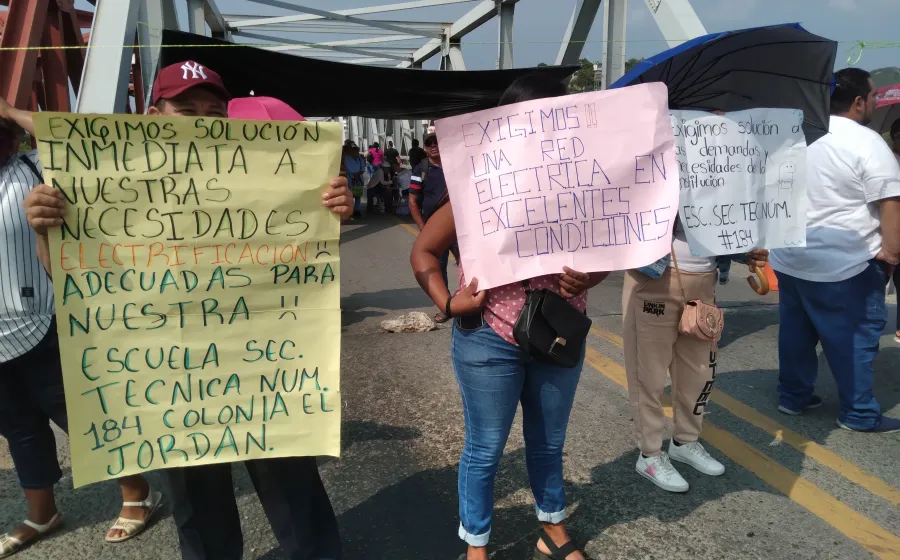 Padres de familia se manifestaron la semana pasada; este lunes les indicarán cuándo iniciarán los trabajos.