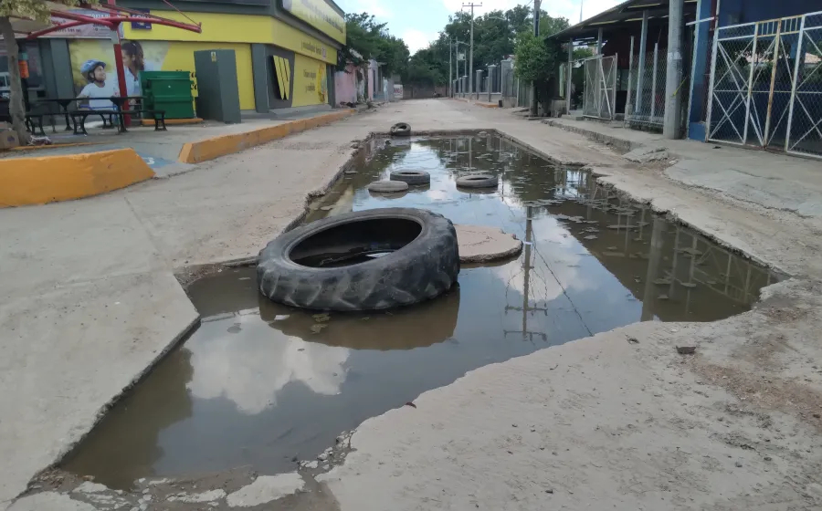 Hay molestia entre vecinos.