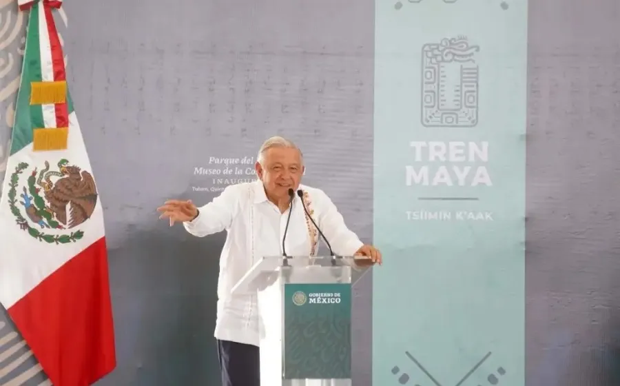 El presidente Andrés Manuel López Obrador destacó que hace 50 años que cada sexenio se devaluaba la moneda y en este gobierno se ha logrado que se mantuviera la fortaleza de la moneda. Foto: Cuartoscuro