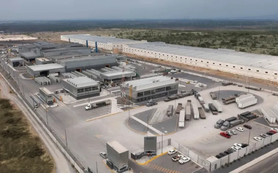 ARZYZ, pionera en innovación sostenible en la industria del aluminio en México. Foto: Milenio