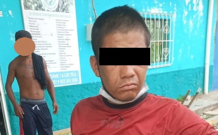 El sujeto fue detenido por la Policía Municipal; al parecer se encontraba bajo los efectos de alguna sustancia adictiva.