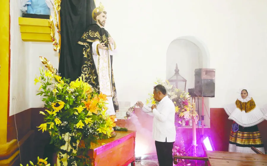 veneran_santo