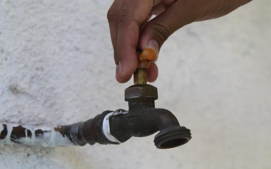 suspenden_agua