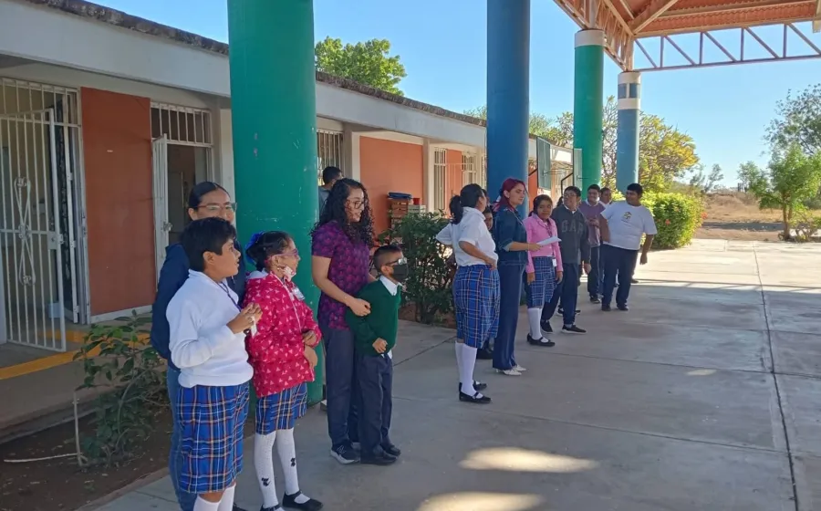 cam_escuelas