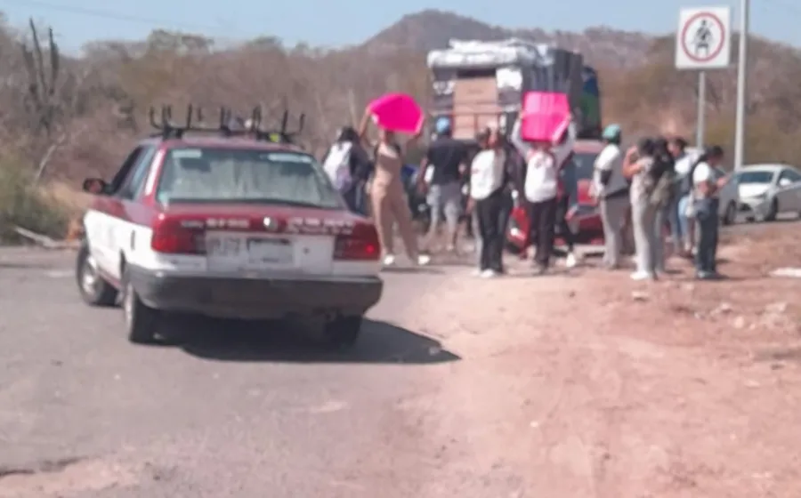 estudiantes_bloqueo