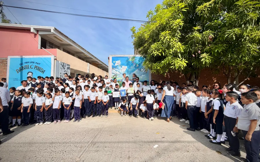 celebran_escuela