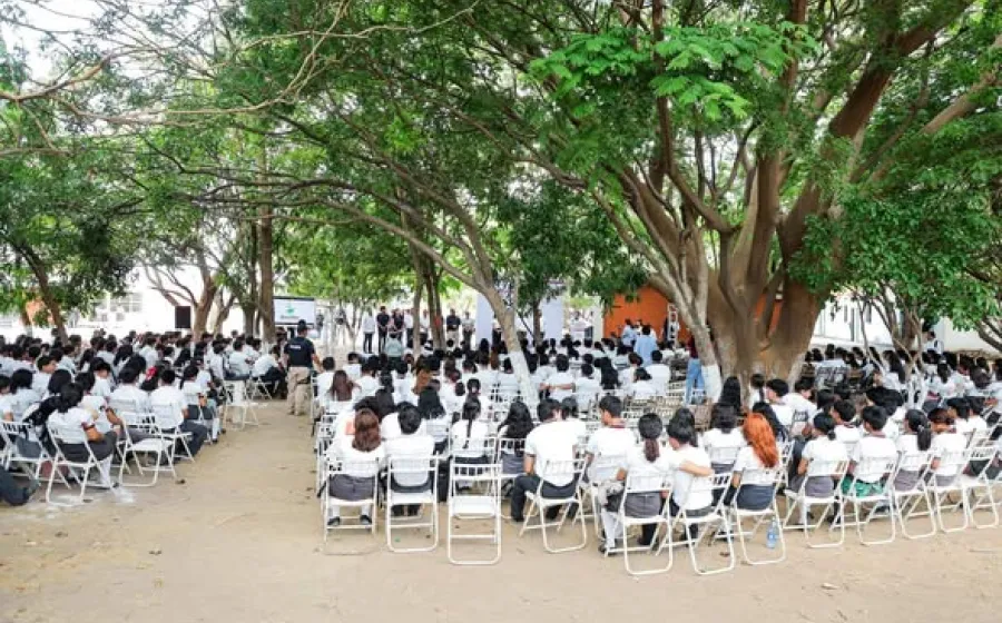 dialogo_estudiantes