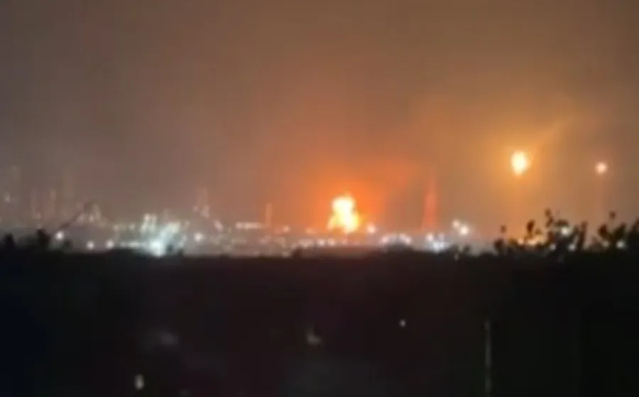 refineria_explosion