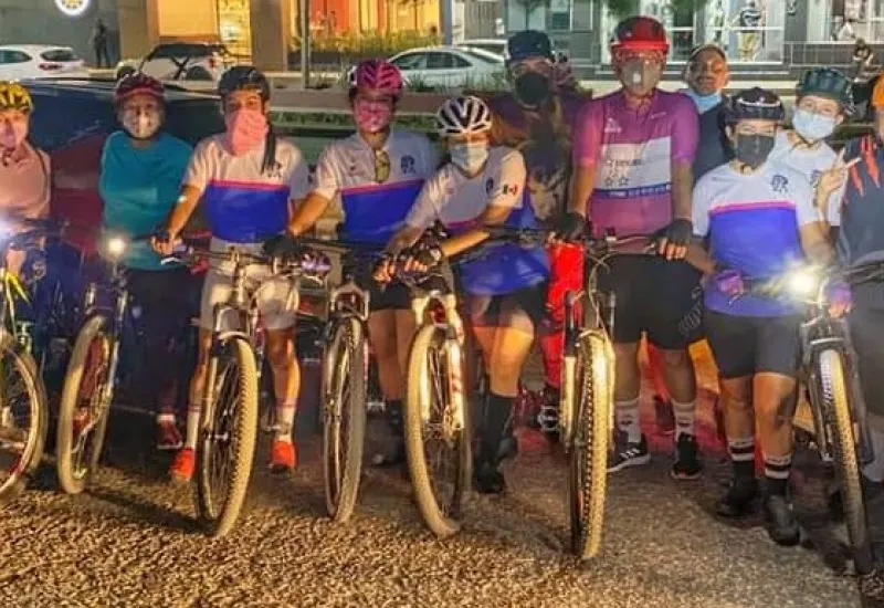 Ciclistas del Istmo