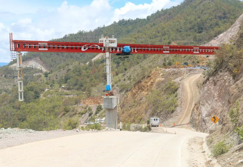 Estructura_en_tramo_del_istmo