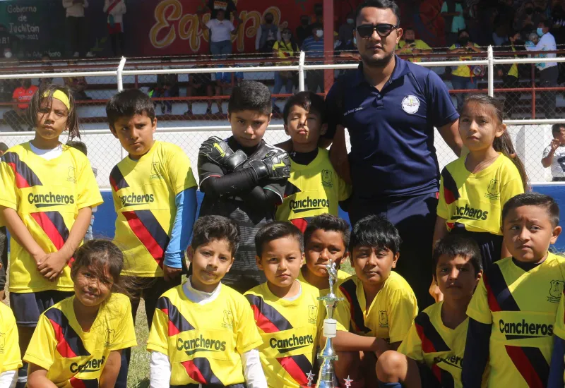 ganan-copa-liga-infantil 