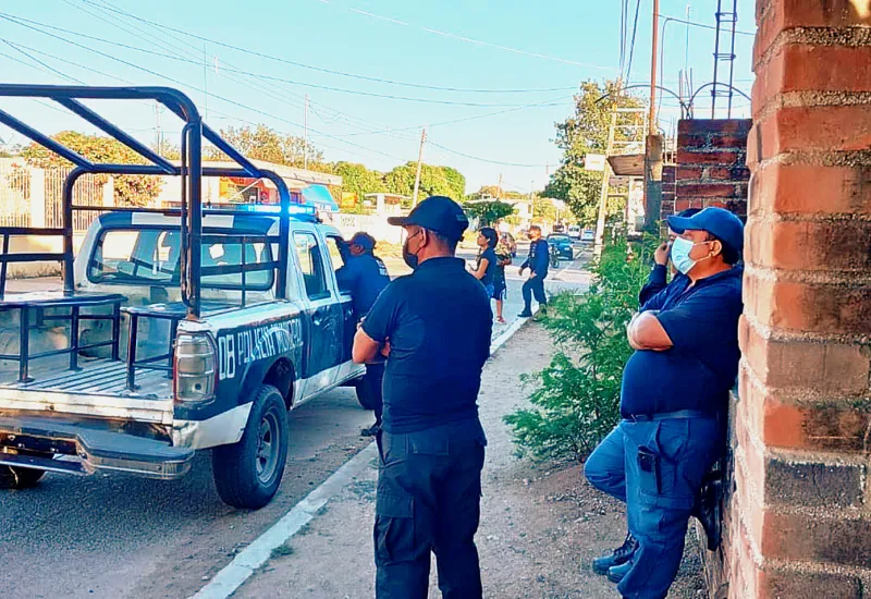 policias