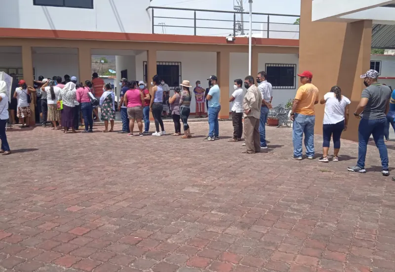 fila para votar