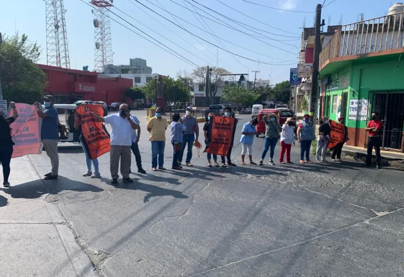 personas_protestando_en:juchitan
