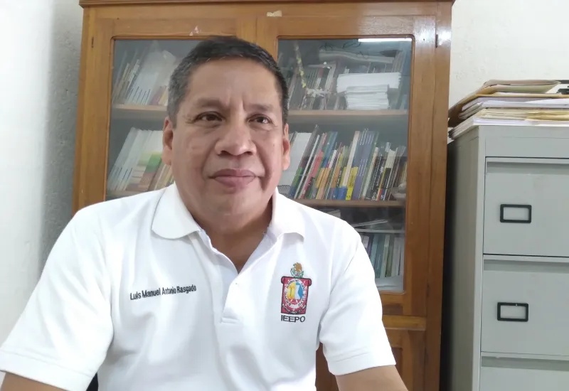 Luis Manuel Antonio Rasgado, supervisor escolar de la zona 132.