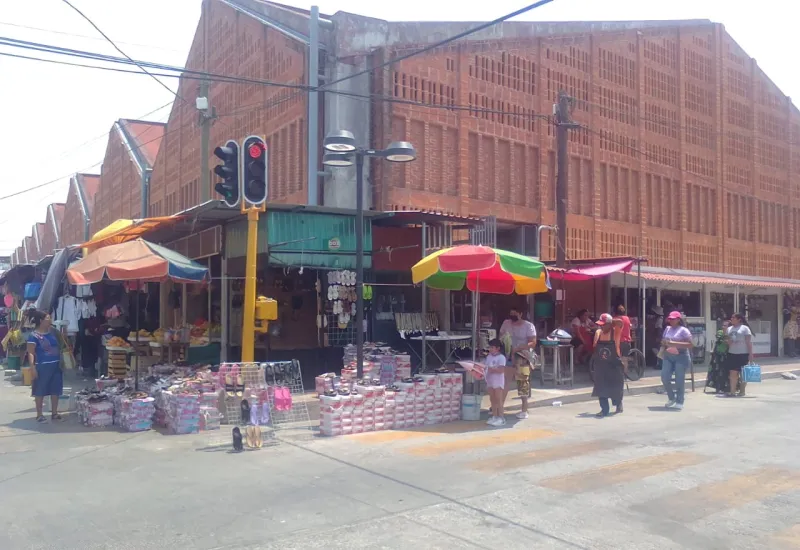 Aquí encuentras de todo, es el mercado 5 de Septiembre de Juchitán. FOTO: Cortesía.