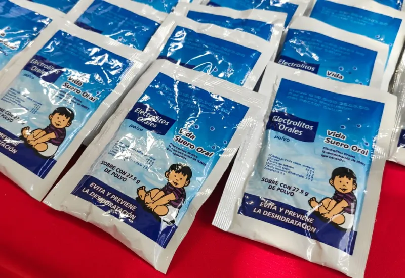 Recuerde mantenerse bien hidratado y acudir con su médico ante cualquier síntoma.