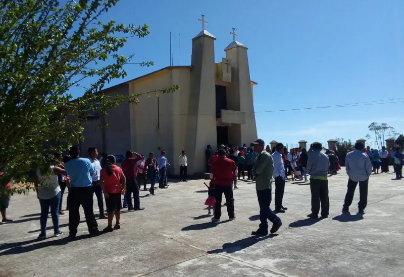   La comunidad chontal de San Miguel Tenango cuenta los días para celebrar a San Isidro. 