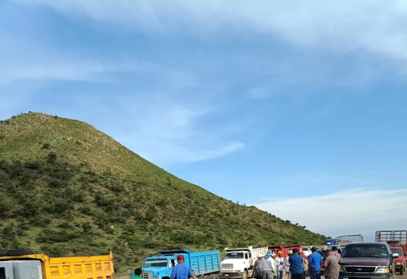 Primero fue en Unión Hidalgo donde surgieron quejas contra la constructora del tren; ahora se suma Chicapa de Castro.