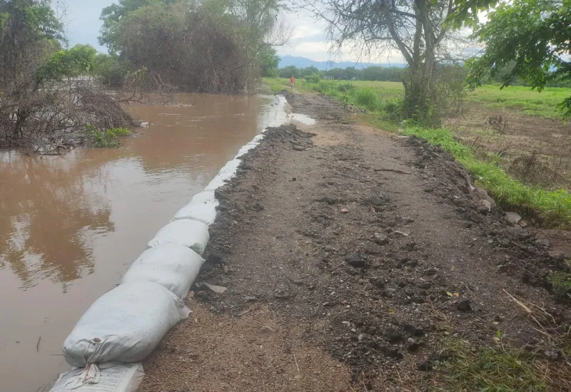 Las autoridades municipales de la zona mantienen un monitoreo sobre el afluente.