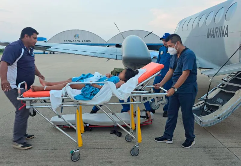 La pequeña fue trasladada de Tehuantepec a la Ciudad de México, vía aérea.