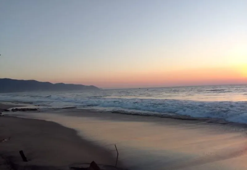 El periodo vacacional de verano es la esperanza para los prestadores de servicios en las playas del Istmo de Tehuantepec. 