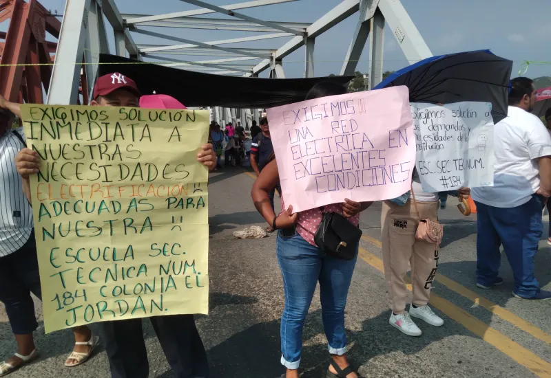 Padres de familia se manifestaron la semana pasada; este lunes les indicarán cuándo iniciarán los trabajos.