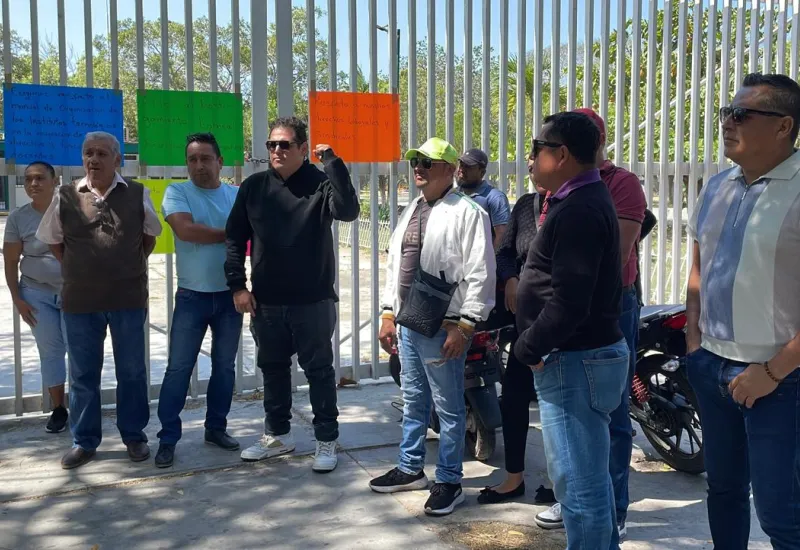 Acusan a la directora, Karina Peña Cabrera de diversas irregularidades.